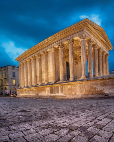 Nîmes